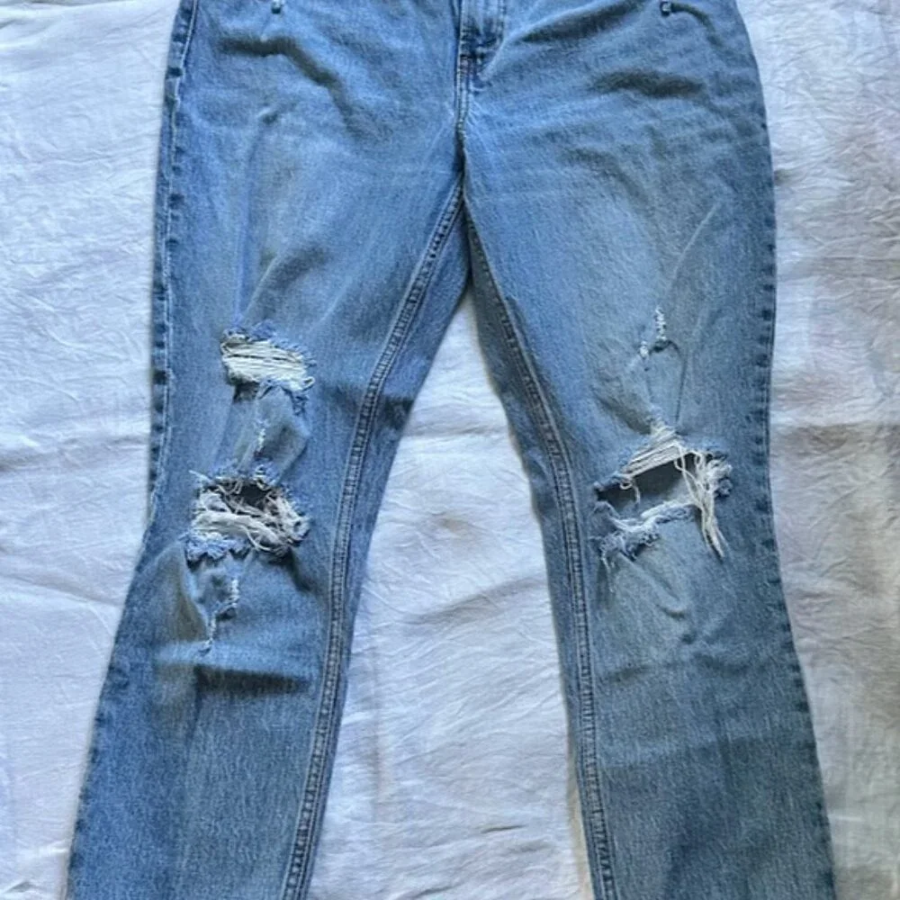 Abercrombie & Fitch The Skinny Distressed High Rise Jeans - Size 8 / 29 R - Picture 2 of 12